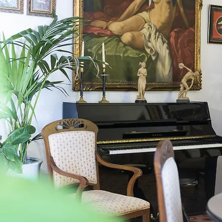 Hostal Mena-2